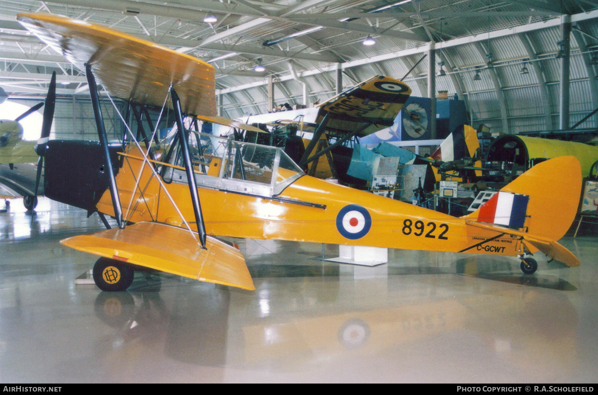 Aircraft Photo of C-GCWT / 8922 | De Havilland D.H. 82C Tiger Moth II | Canadian Warplane Heritage | Canada - Air Force | AirHistory.net #155126