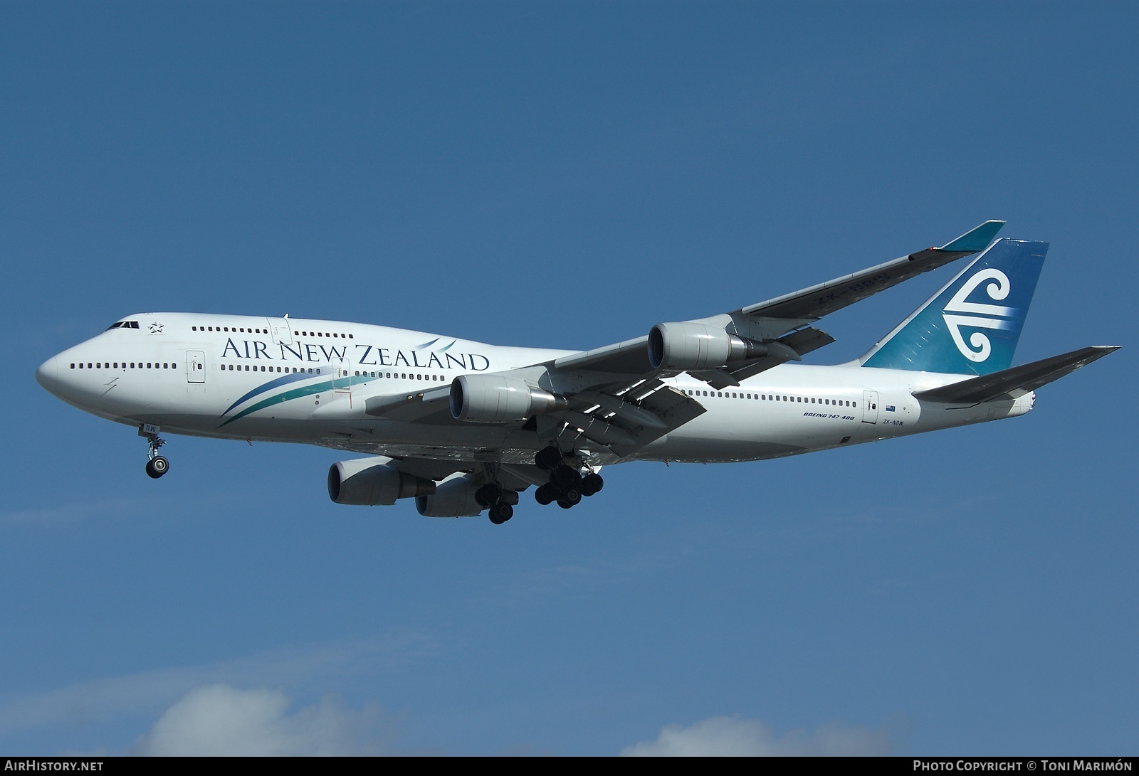 Aircraft Photo of ZK-NBW | Boeing 747-419 | Air New Zealand | AirHistory.net