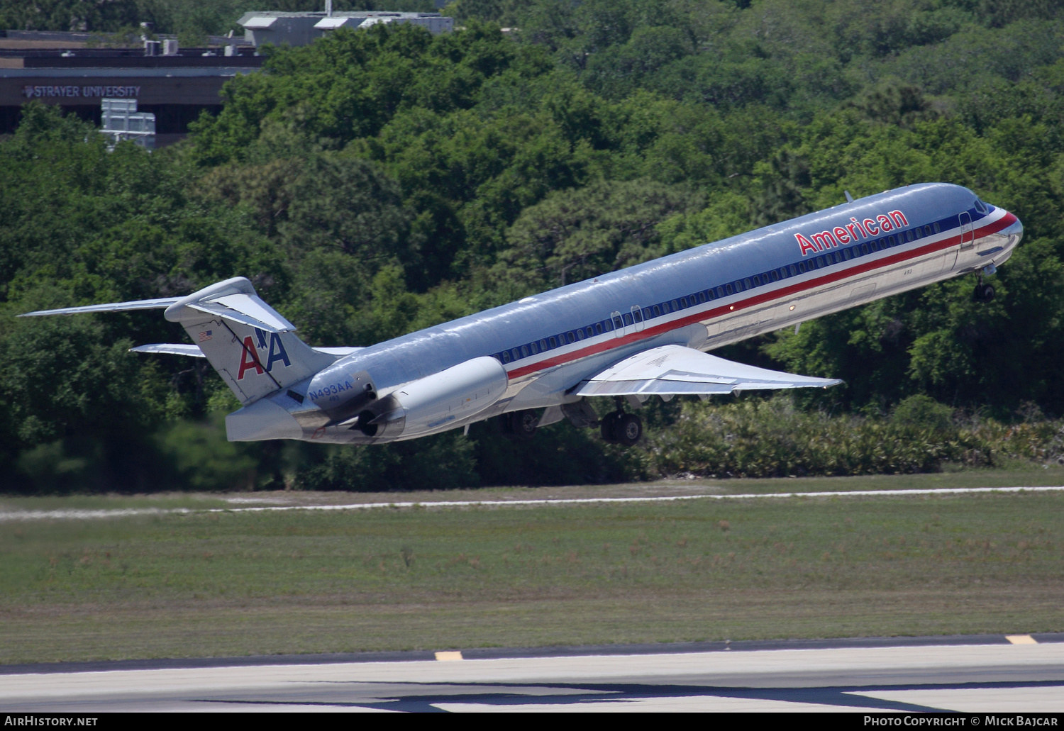 Aircraft Photo of N493AA | McDonnell Douglas MD-82 (DC-9-82) | American Airlines | AirHistory.net #155177