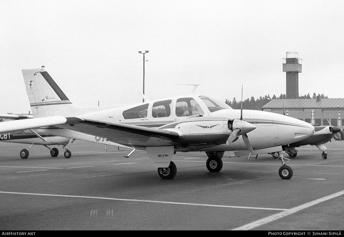 Aircraft Photo of OH-BBB | Beech D55 Baron | AirHistory.net #155194