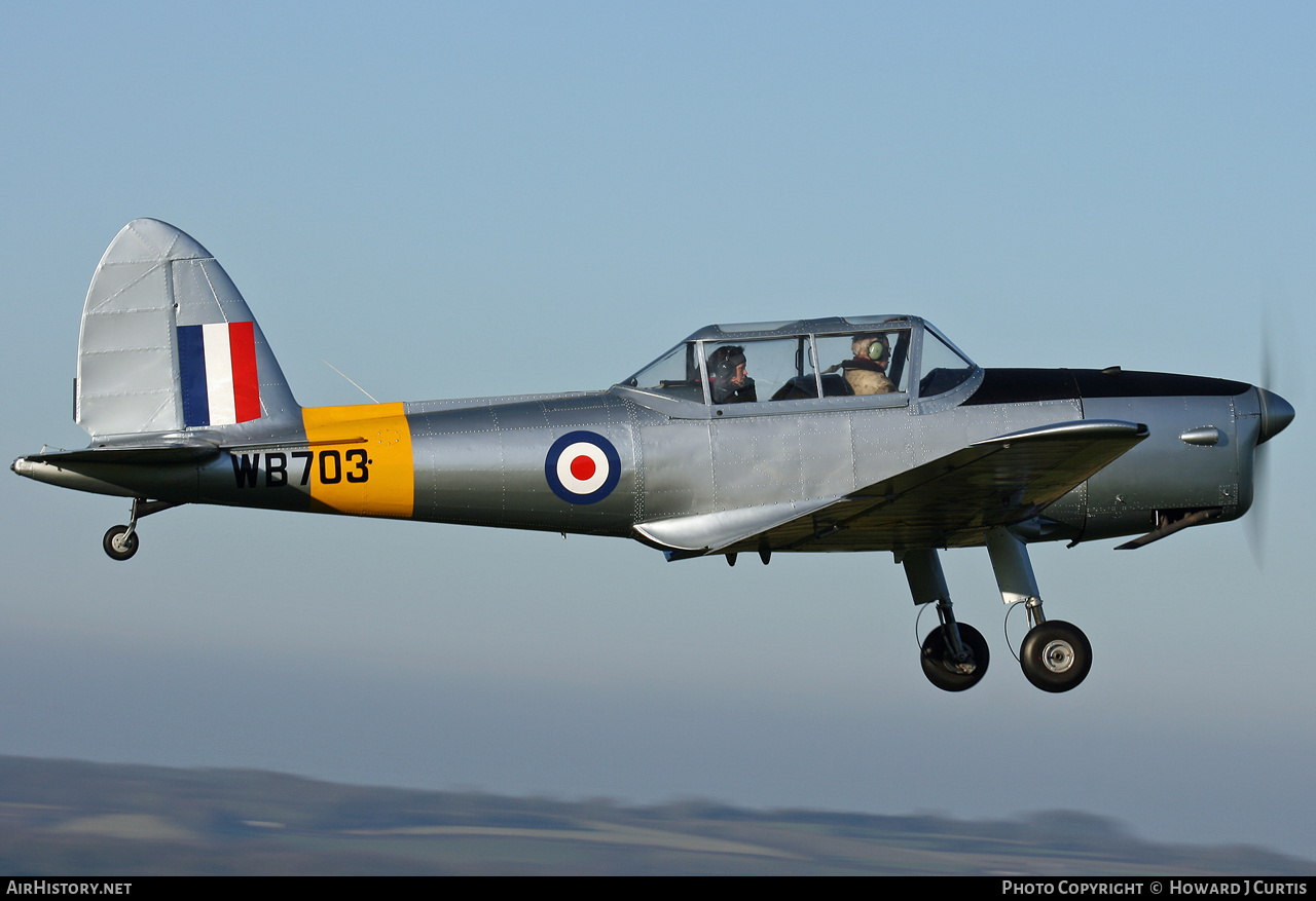 Aircraft Photo of G-ARMC / WB703 | De Havilland DHC-1 Chipmunk Mk22A | UK - Air Force | AirHistory.net #155296