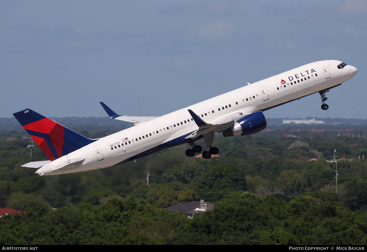 Aircraft Photo of N67171 | Boeing 757-232 | Delta Air Lines | AirHistory.net #155309