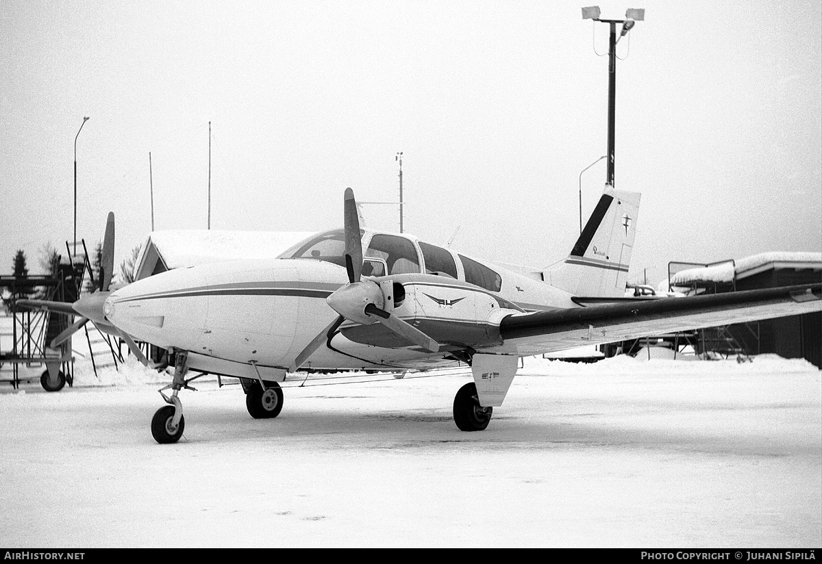 Aircraft Photo of OH-BBB | Beech D55 Baron | AirHistory.net #155314