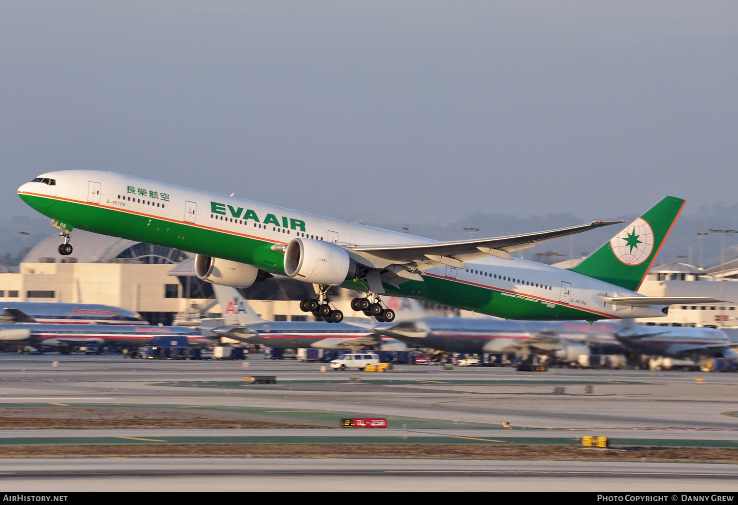Aircraft Photo of B-16708 | Boeing 777-35E/ER | EVA Air | AirHistory.net #155395