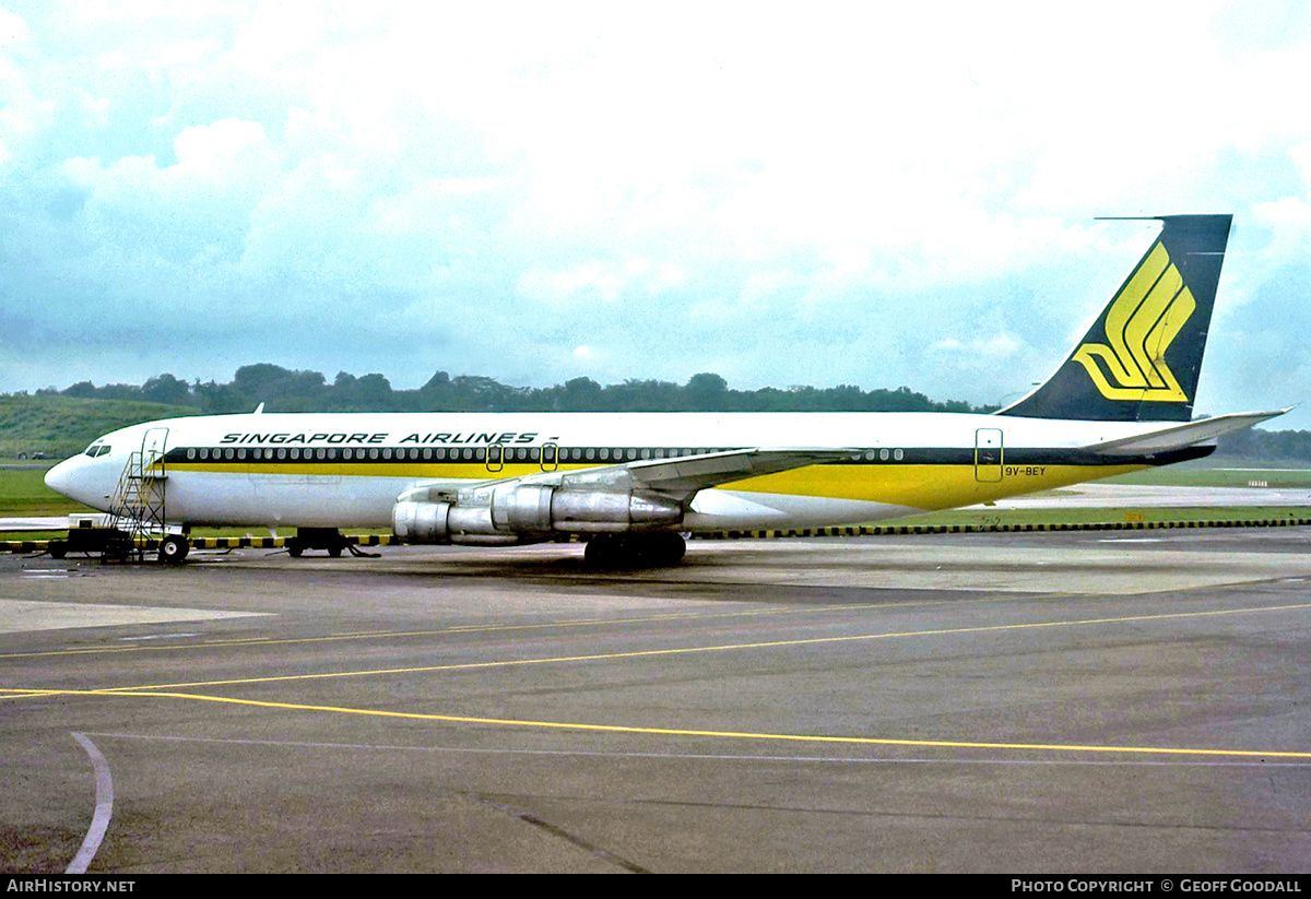 Aircraft Photo of 9V-BEY | Boeing 707-324C | Singapore Airlines | AirHistory.net #155452