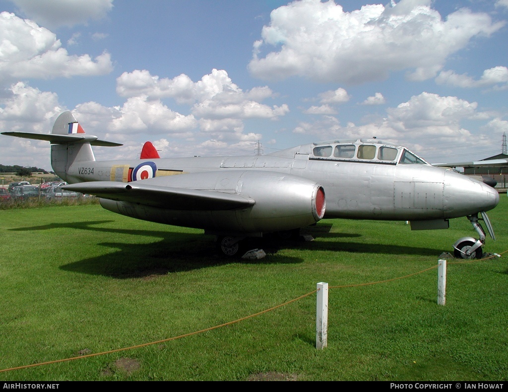 Aircraft Photo of VZ634 | Gloster Meteor T7 | UK - Air Force | AirHistory.net #155483