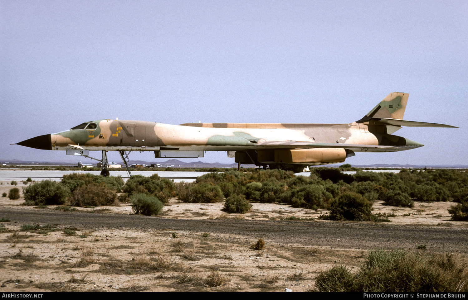 Aircraft Photo of 74-0158 / 40158 | Rockwell B-1A Lancer | USA - Air Force | AirHistory.net #155496