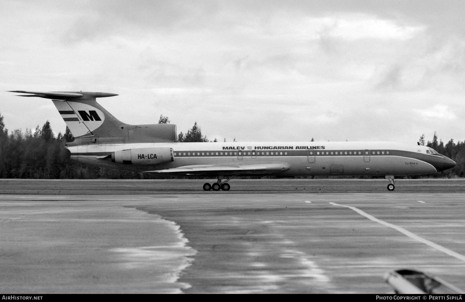 Aircraft Photo of HA-LCA | Tupolev Tu-154B-2 | Malév - Hungarian Airlines | AirHistory.net #155520