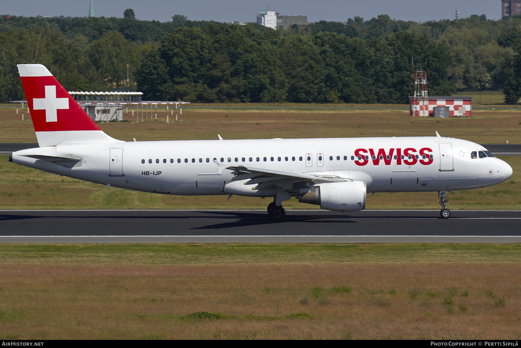 Aircraft Photo of HB-IJP | Airbus A320-214 | Swiss International Air Lines | AirHistory.net #155533