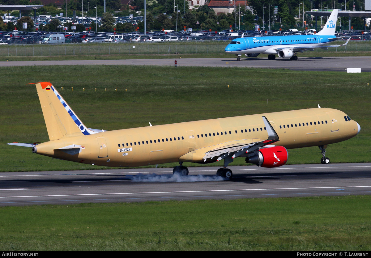 Aircraft Photo of D-AVZY | Airbus A321-211 | AirHistory.net #155541