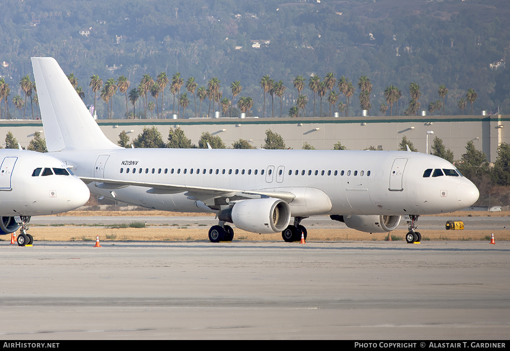 Aircraft Photo of N219NV | Airbus A320-214 | Allegiant Air | AirHistory.net #155621