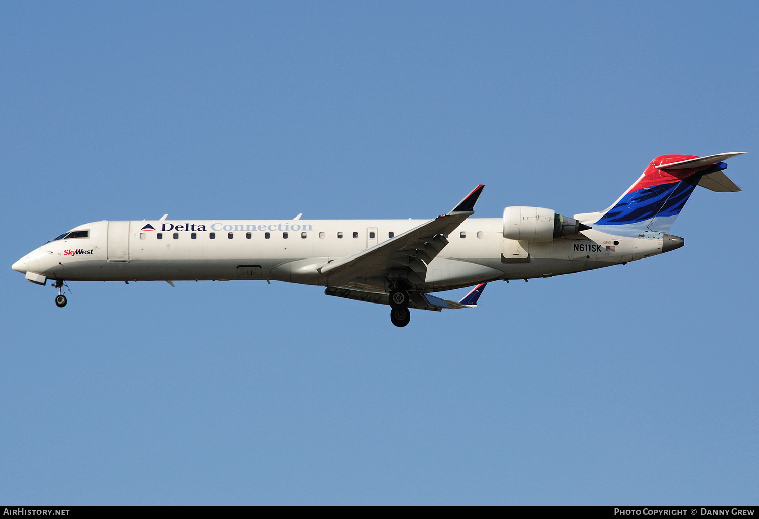 Aircraft Photo of N611SK | Bombardier CRJ-701ER (CL-600-2C10) | Delta Connection | AirHistory.net #155719