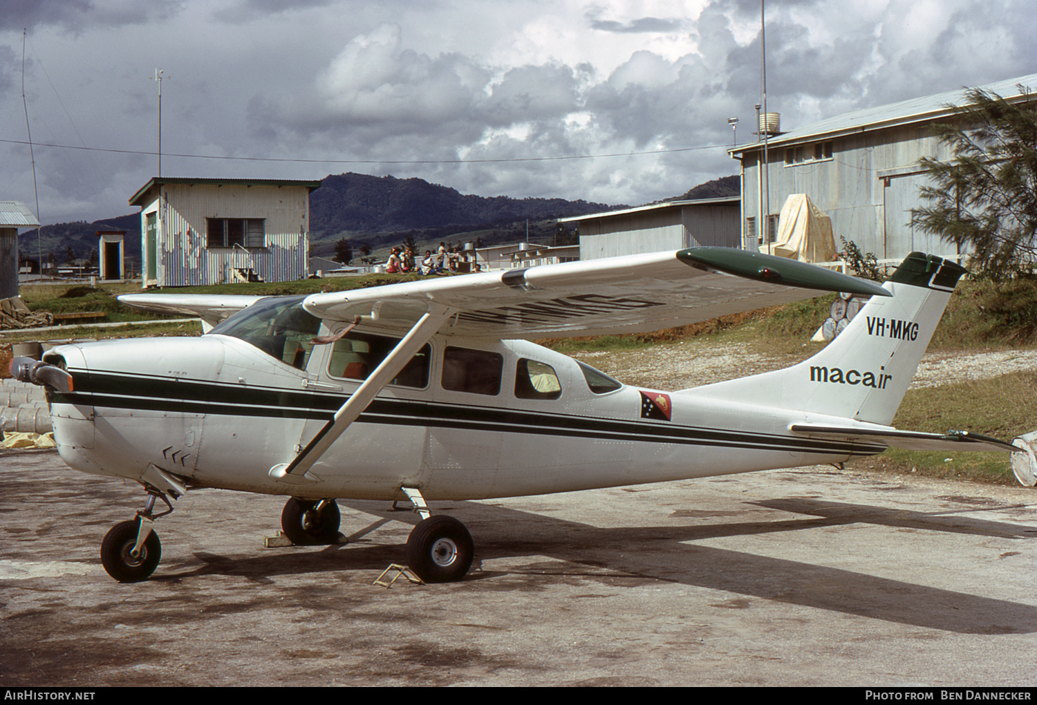 Aircraft Photo of VH-MKG | Cessna U206D Skywagon 206 | Macair Charters | AirHistory.net #155805