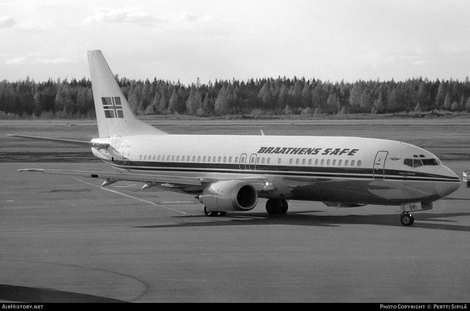 Aircraft Photo of LN-BRI | Boeing 737-405 | Braathens SAFE | AirHistory.net #155857