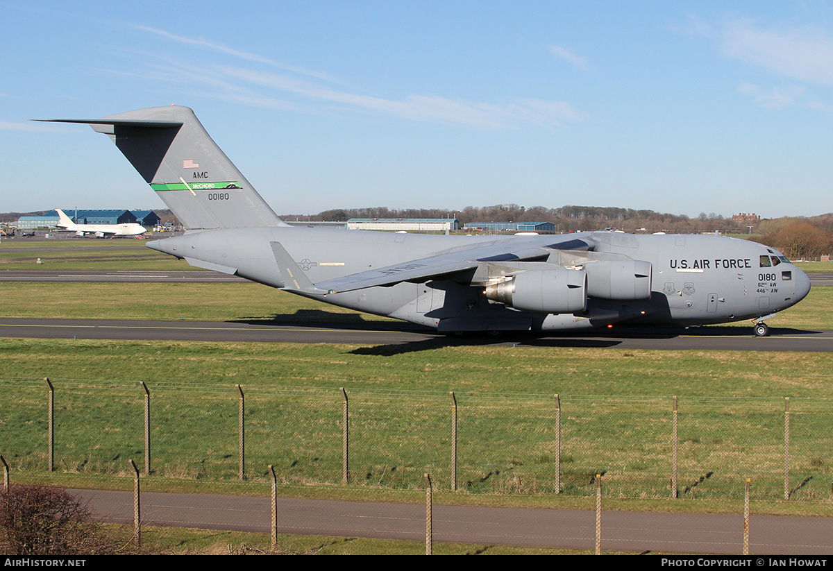 Aircraft Photo of 00-0180 / 00180 | Boeing C-17A Globemaster III | USA - Air Force | AirHistory.net #155924