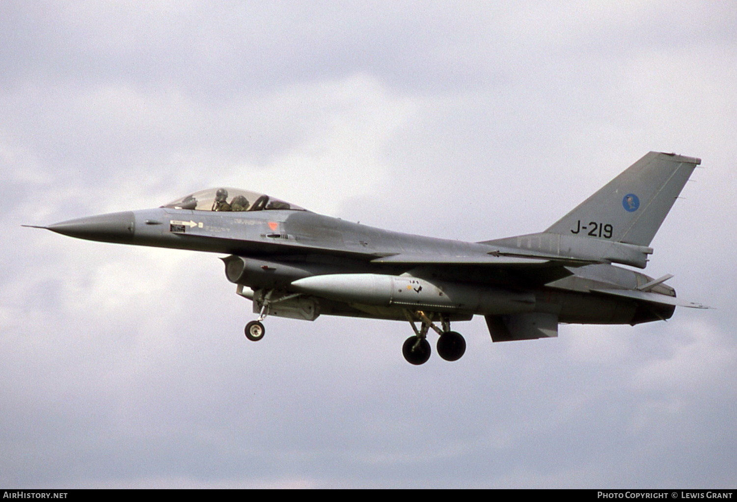 Aircraft Photo of J-219 | General Dynamics F-16A Fighting Falcon | Netherlands - Air Force | AirHistory.net #155960