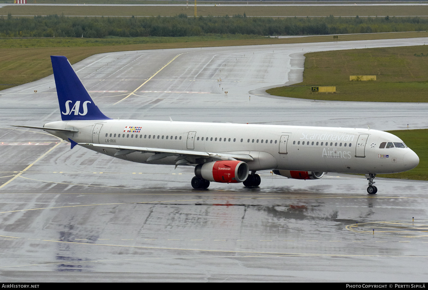 Aircraft Photo of LN-RKK | Airbus A321-232 | Scandinavian Airlines - SAS | AirHistory.net #155969