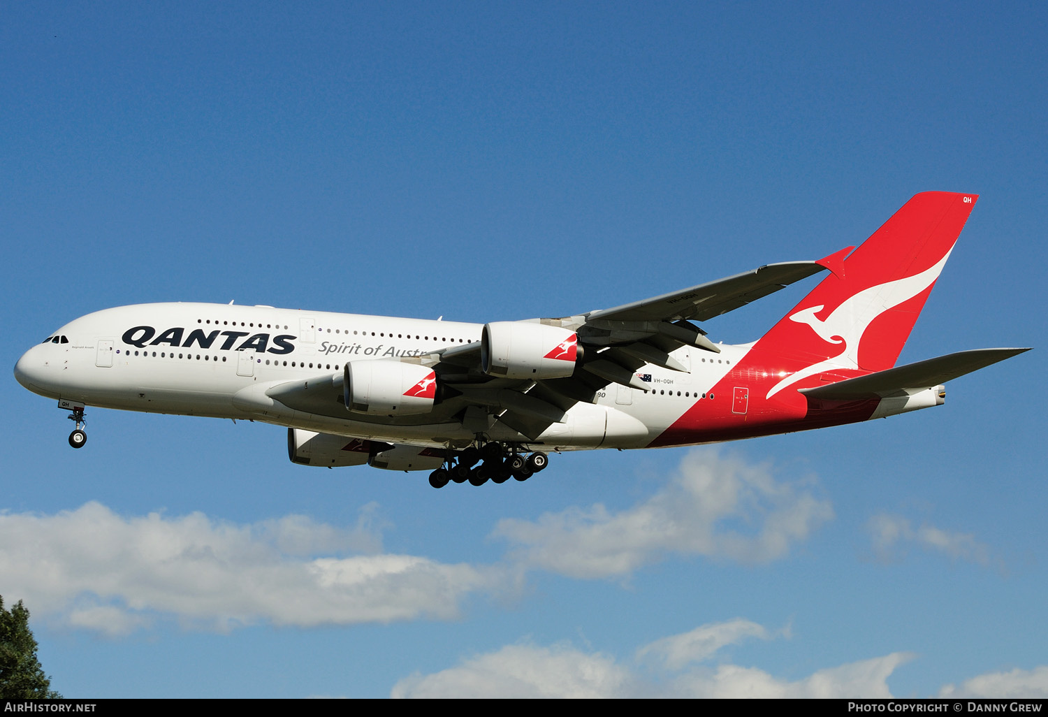 Aircraft Photo of VH-OQH | Airbus A380-842 | Qantas | AirHistory.net #156073