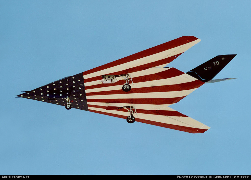 Aircraft Photo of 79-10782 / AF79-782 | Lockheed YF-117A Nighthawk | USA - Air Force | AirHistory.net #156090