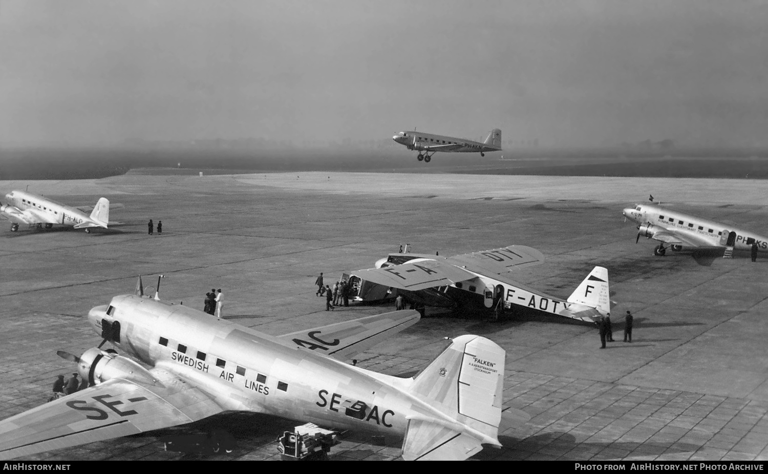 Aircraft Photo of SE-BAC | Douglas DC-3-214 | AB Aerotransport - ABA | AirHistory.net #156113