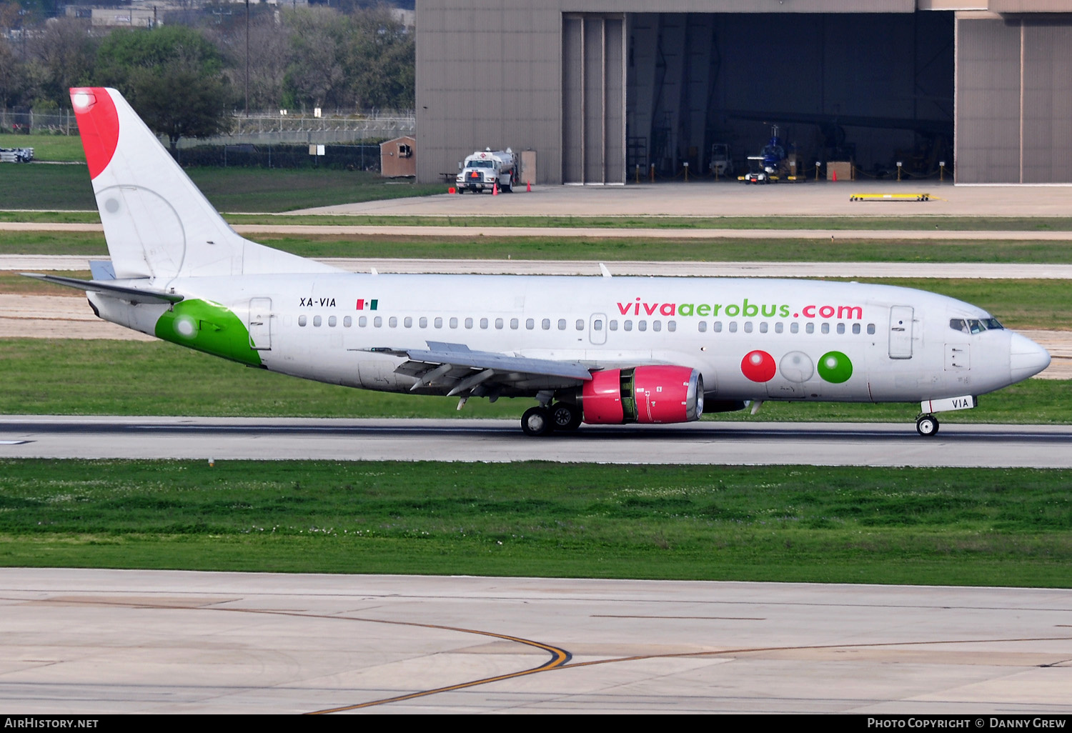 Aircraft Photo of XA-VIA | Boeing 737-3B7 | Viva Aerobús | AirHistory.net #156175