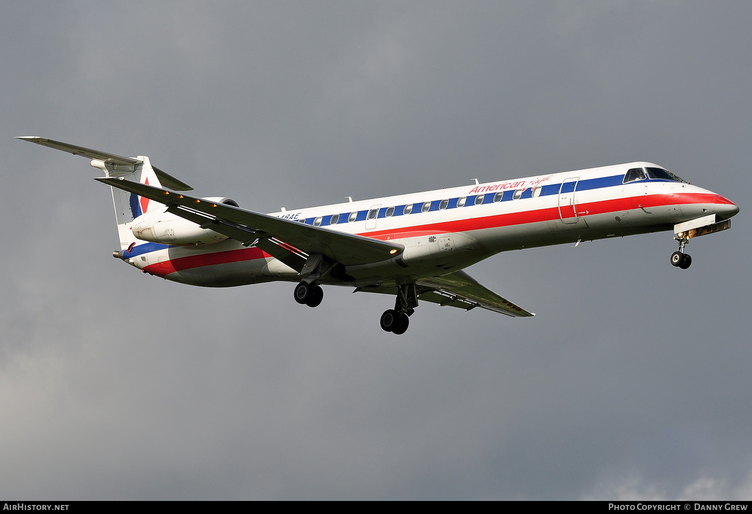 Aircraft Photo of N648AE | Embraer ERJ-145LR (EMB-145LR) | American Eagle | AirHistory.net #156234