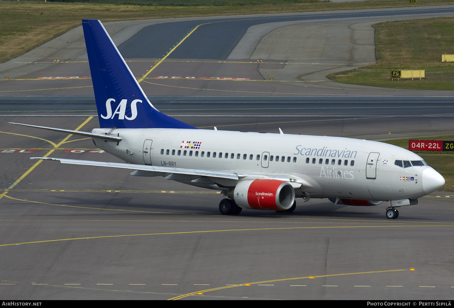 Aircraft Photo of LN-RRY | Boeing 737-683 | Scandinavian Airlines - SAS | AirHistory.net #156243