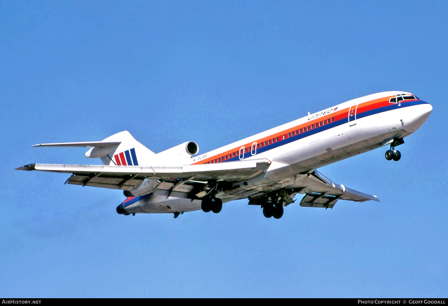 Aircraft Photo of N7636U | Boeing 727-222 | United Airlines | AirHistory.net #156320