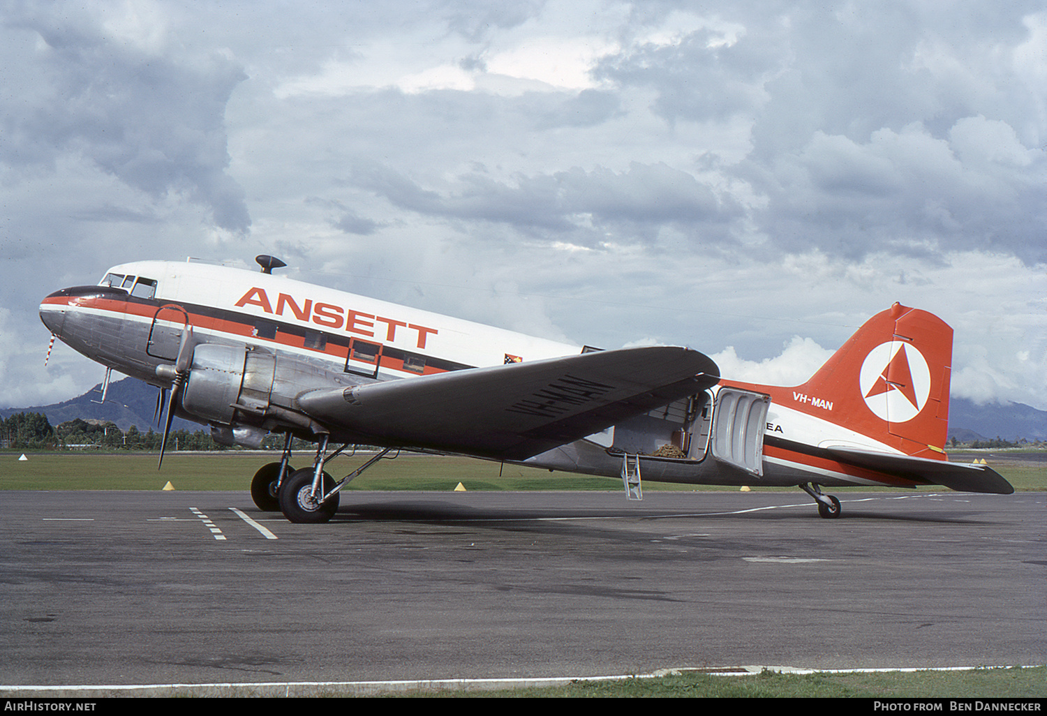 Aircraft Photo of VH-MAN | Douglas C-47A Skytrain | Ansett Airlines of Papua New Guinea | AirHistory.net #156330