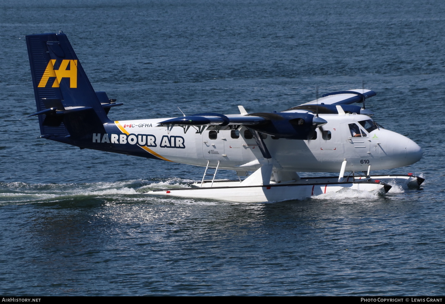 Aircraft Photo of C-GFHA | De Havilland Canada DHC-6-300 Twin Otter | Harbour Air | AirHistory.net #156357