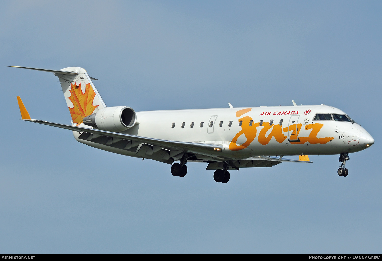 Aircraft Photo of C-GKEM | Bombardier CRJ-200ER (CL-600-2B19) | Air Canada Jazz | AirHistory.net #156364