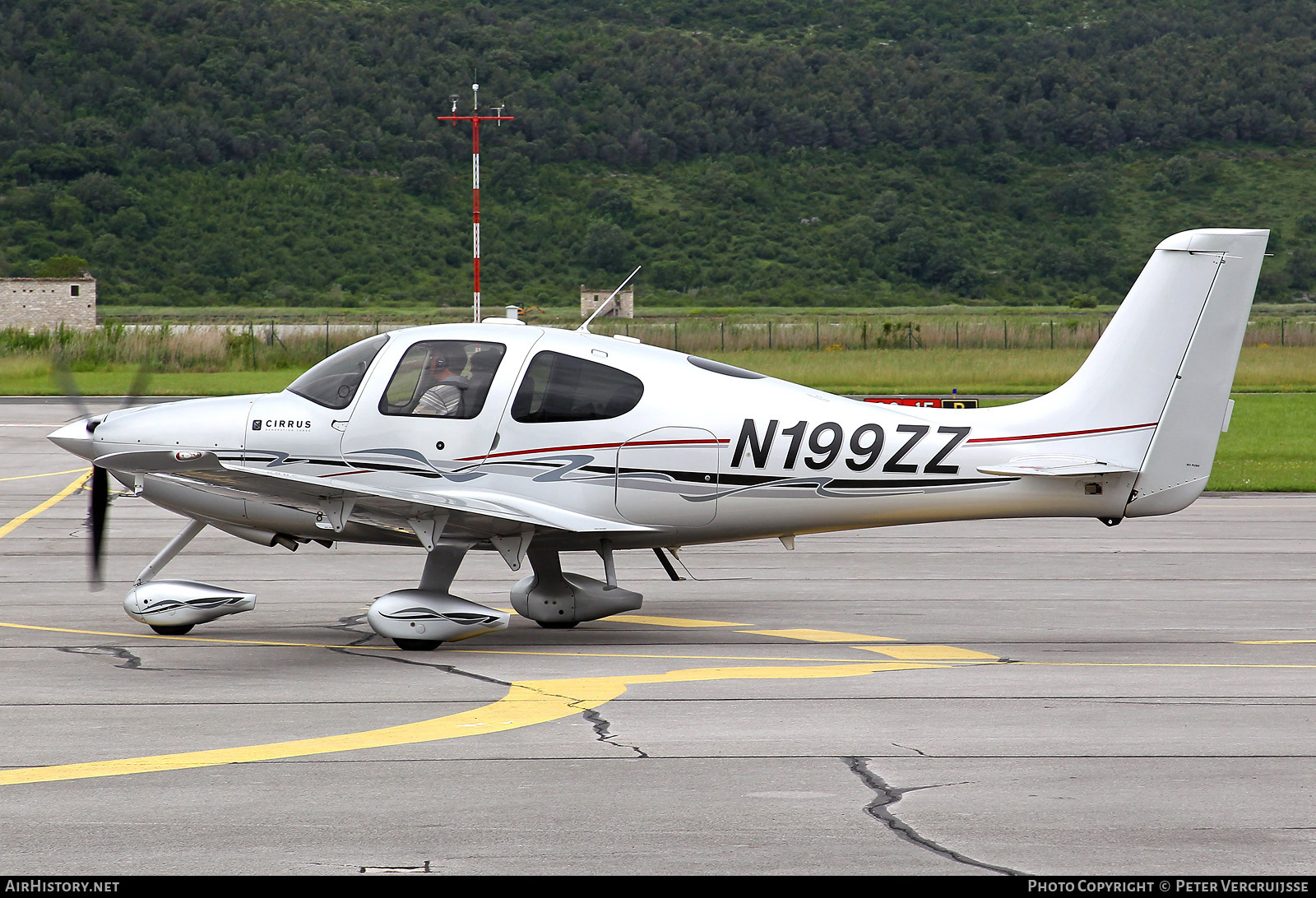 Aircraft Photo of N199ZZ | Cirrus SR-22 G3-GTS | AirHistory.net #156366