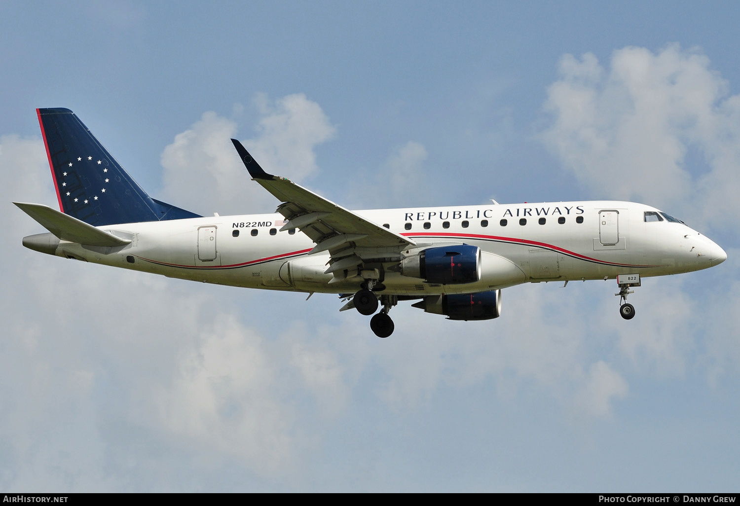 Aircraft Photo of N822MD | Embraer 170SU (ERJ-170-100SU) | Republic Airways | AirHistory.net #156377