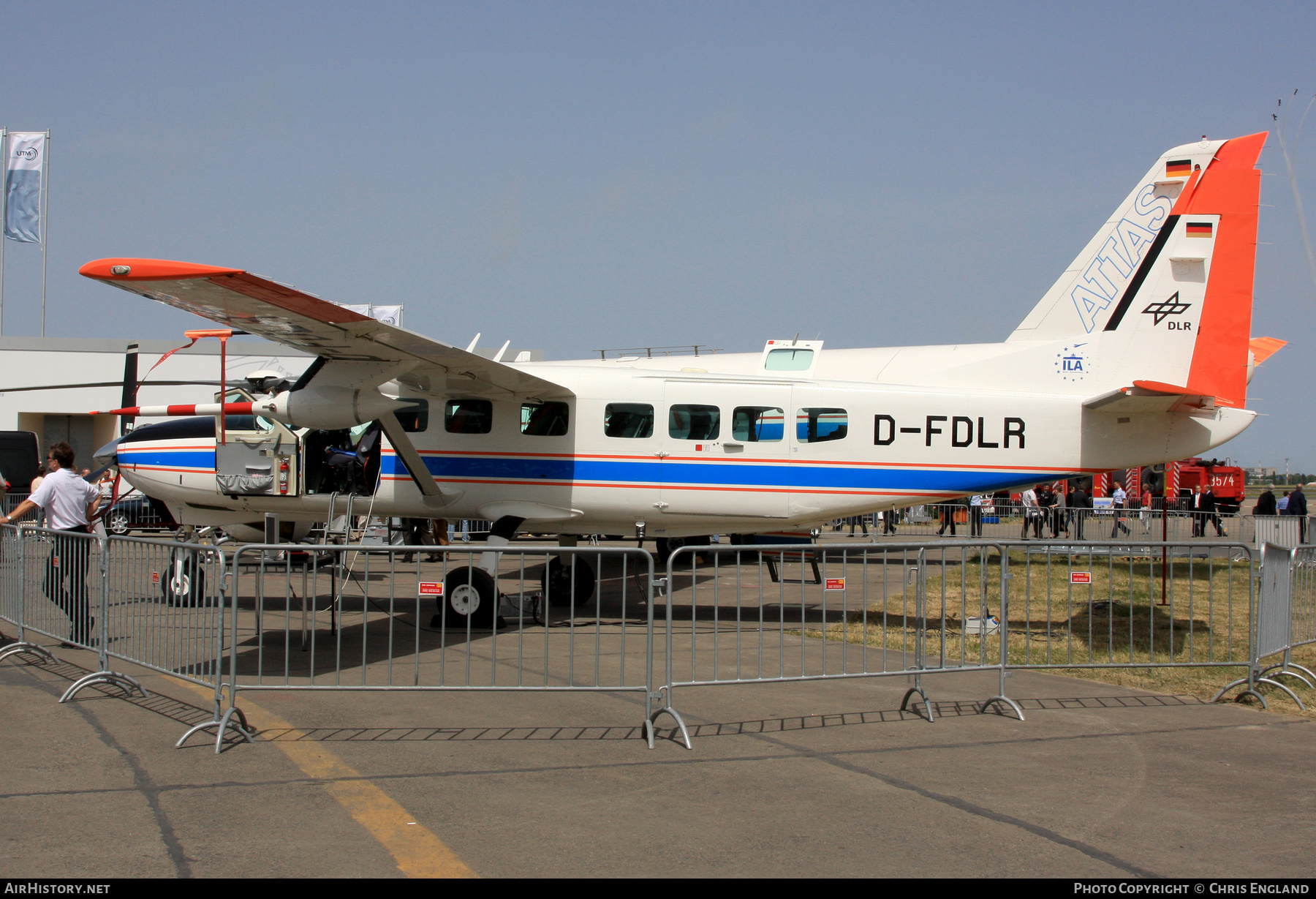 Aircraft Photo of D-FDLR | Cessna 208B Grand Caravan | DLR - Deutsches Zentrum für Luft- und Raumfahrt | AirHistory.net #156399