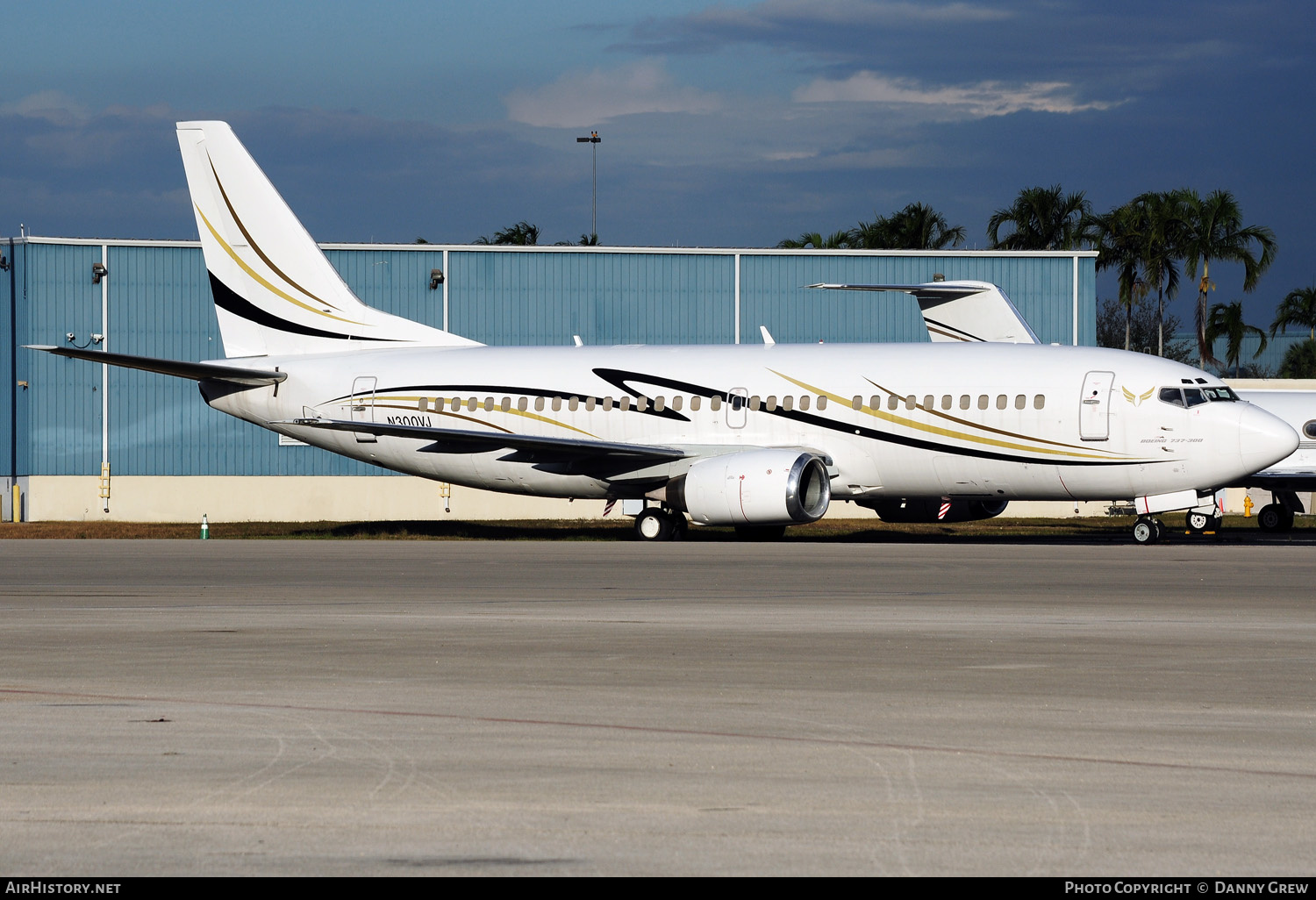 Aircraft Photo of N300VJ | Boeing 737-322 | AirHistory.net #156500