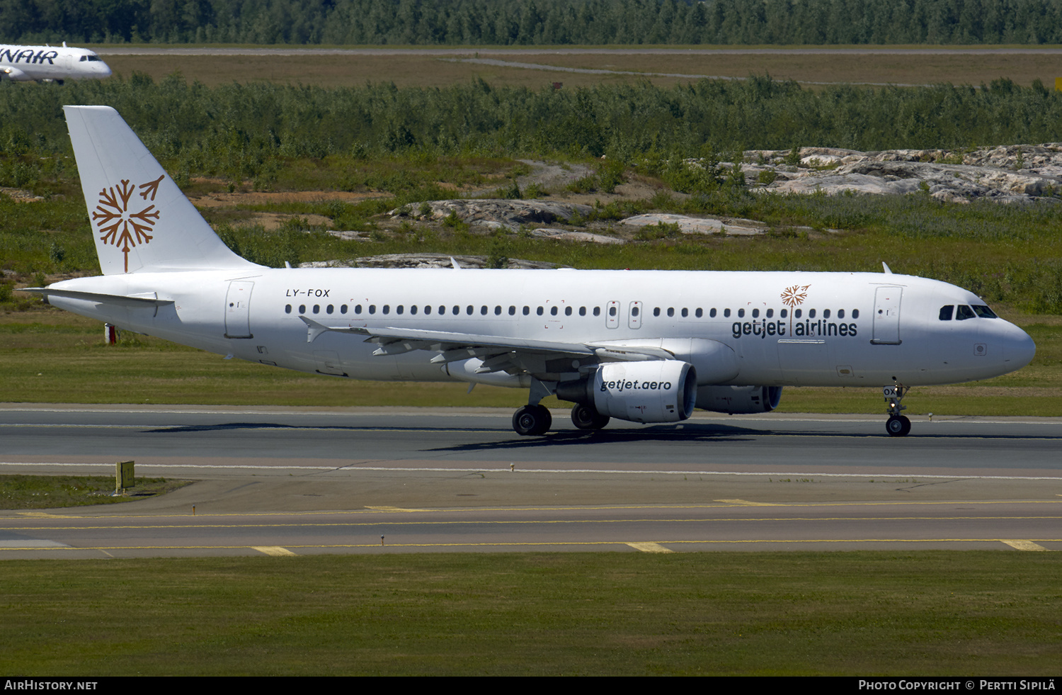 Aircraft Photo of LY-FOX | Airbus A320-214 | GetJet Airlines | AirHistory.net #156536