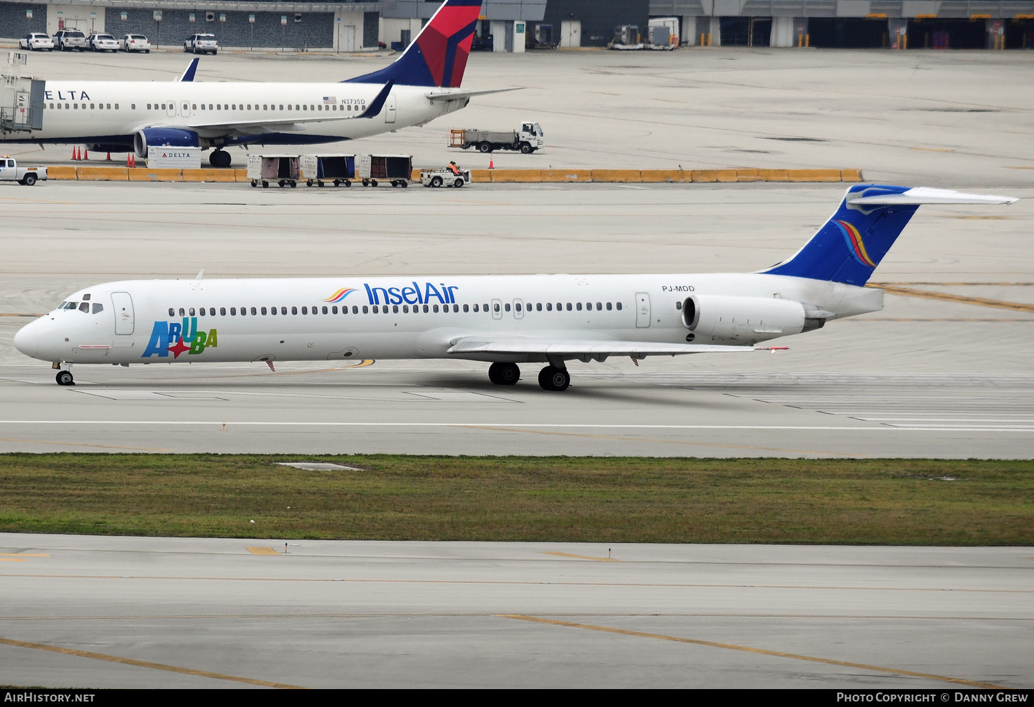 Aircraft Photo of PJ-MDD | McDonnell Douglas MD-82 (DC-9-82) | Insel Air | AirHistory.net #156554