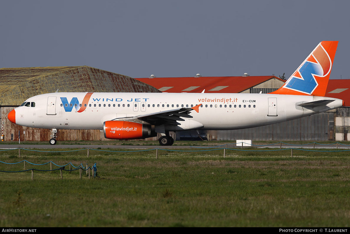 Aircraft Photo of EI-CUM | Airbus A320-232 | Wind Jet | AirHistory.net #156558