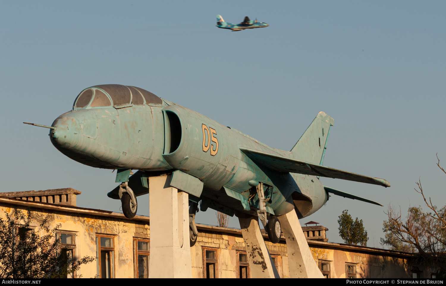 Aircraft Photo of 05 yellow | Yakovlev Yak-38U | Ukraine - Navy | AirHistory.net #156587