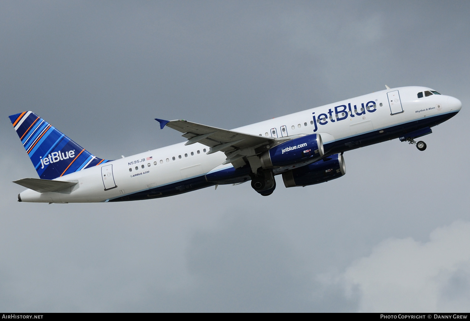 Aircraft Photo of N595JB | Airbus A320-232 | JetBlue Airways | AirHistory.net #156604