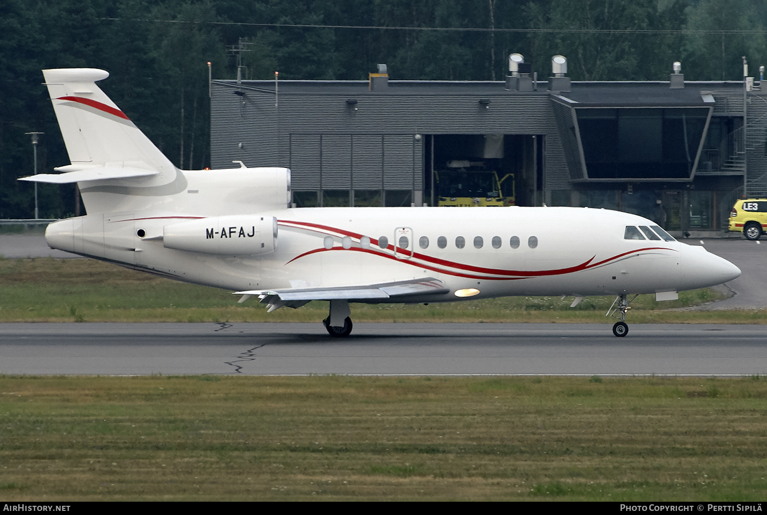 Aircraft Photo of M-AFAJ | Dassault Falcon 900EX | AirHistory.net #156674