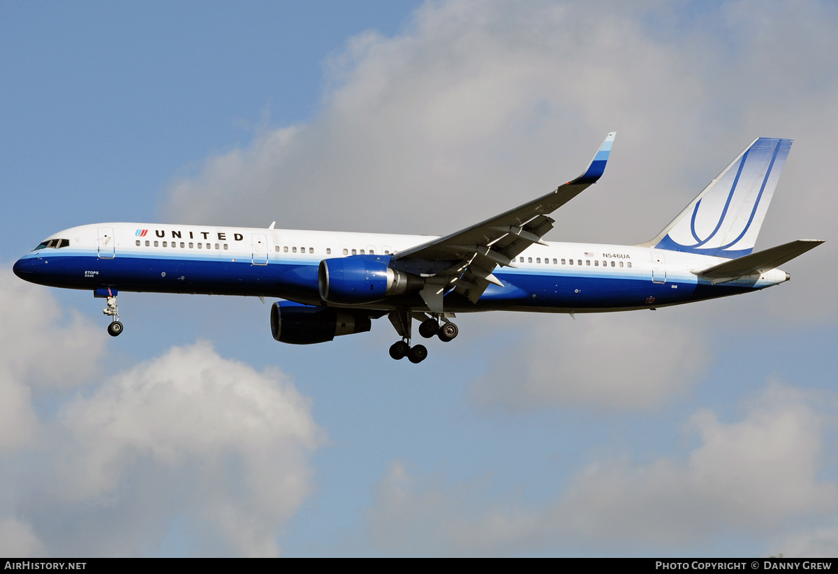 Aircraft Photo of N546UA | Boeing 757-222 | United Airlines | AirHistory.net #156963