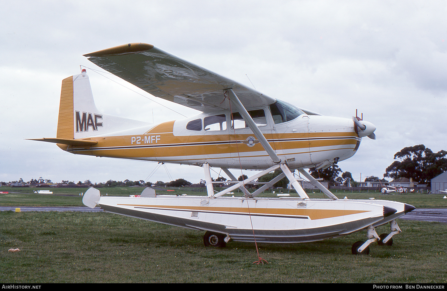 Aircraft Photo of P2-MFF | Cessna 185D Skywagon | Missionary Aviation Fellowship - MAF | AirHistory.net #157021
