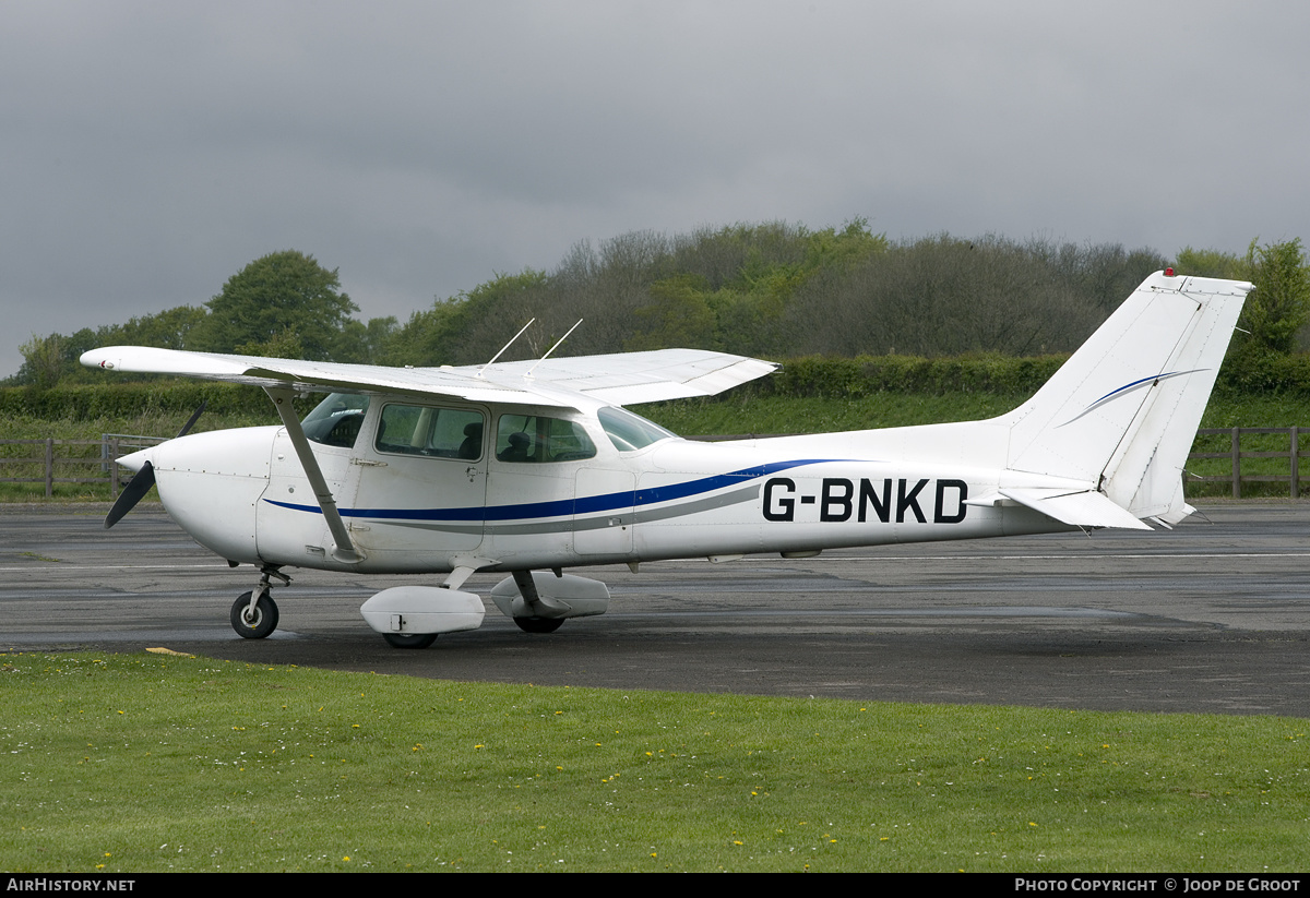 Aircraft Photo of G-BNKD | Cessna 172N Skyhawk | AirHistory.net #157058