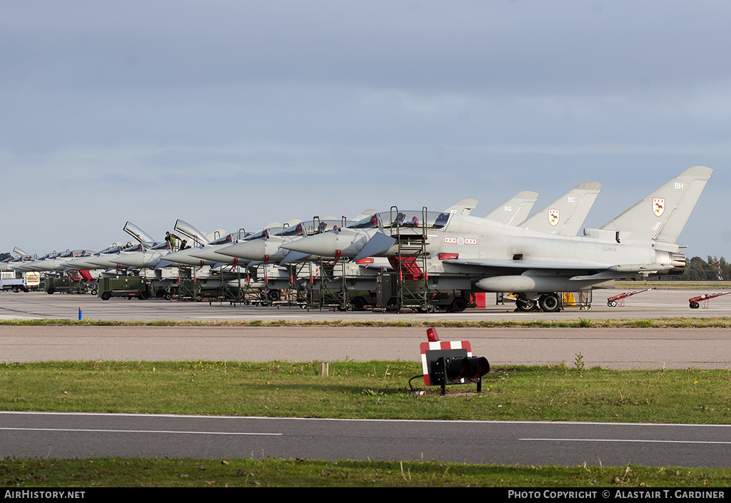 Aircraft Photo of ZJ814 | Eurofighter EF-2000 Typhoon T1 | UK - Air Force | AirHistory.net #157070