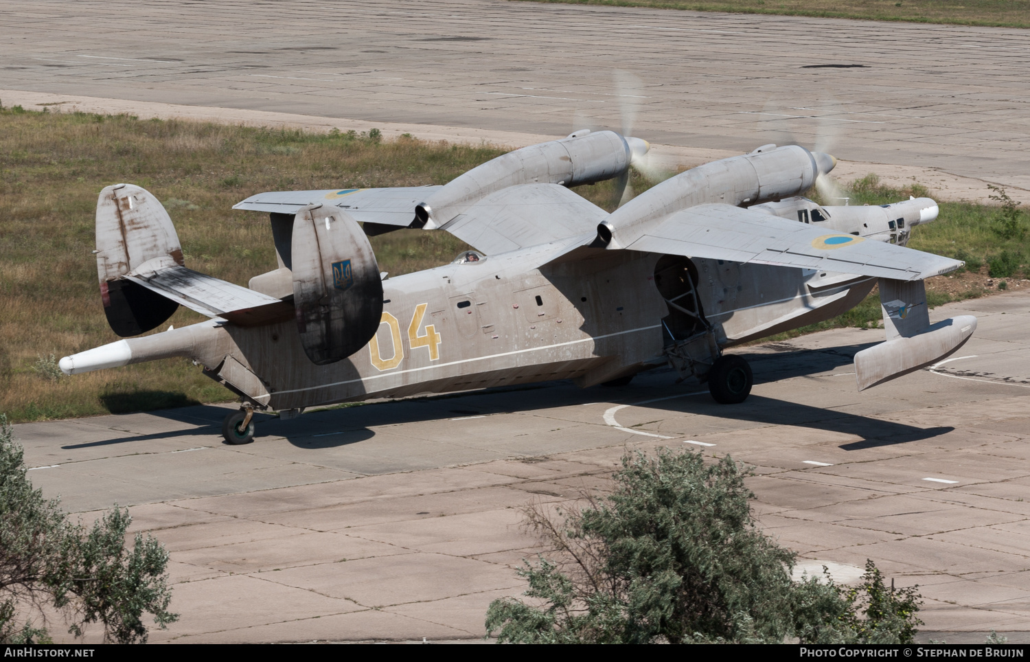 Aircraft Photo of 04 yellow | Beriev Be-12PS Chaika | Ukraine - Navy | AirHistory.net #157073