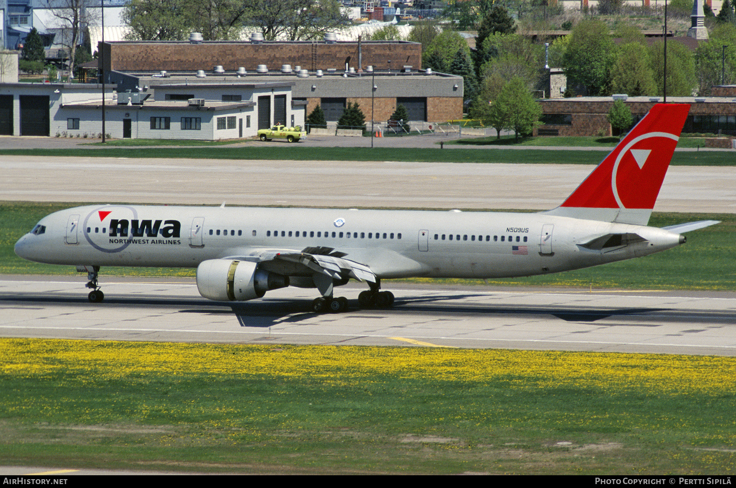 Aircraft Photo of N509US | Boeing 757-251 | Northwest Airlines | AirHistory.net #157090