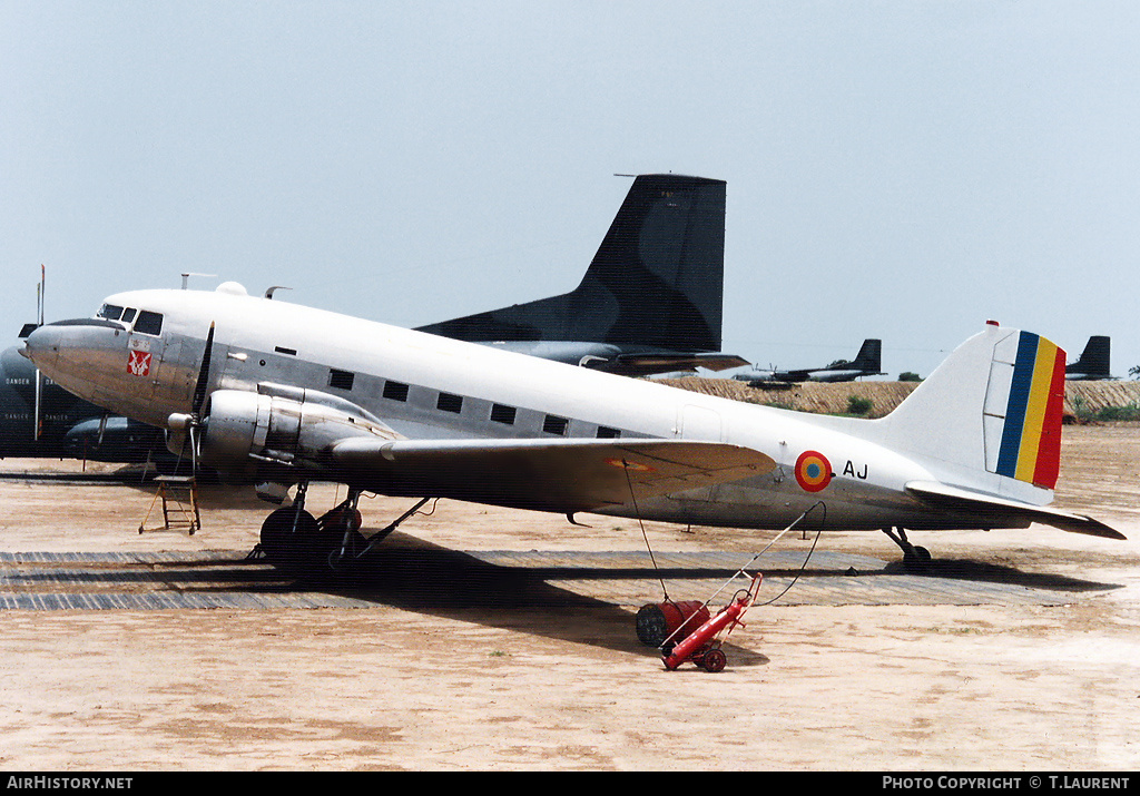 Aircraft Photo of TT-LAJ / AJ | Douglas C-47A Dakota | Chad - Air Force | AirHistory.net #157106