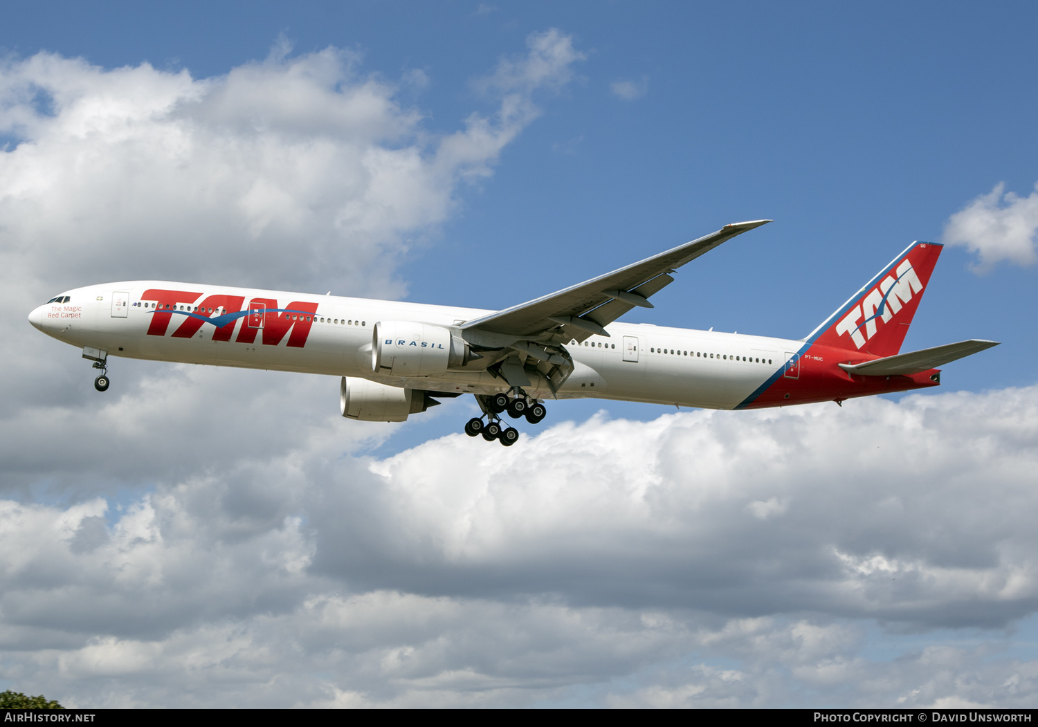 Aircraft Photo of PT-MUC | Boeing 777-32W/ER | TAM Linhas Aéreas | AirHistory.net #157134