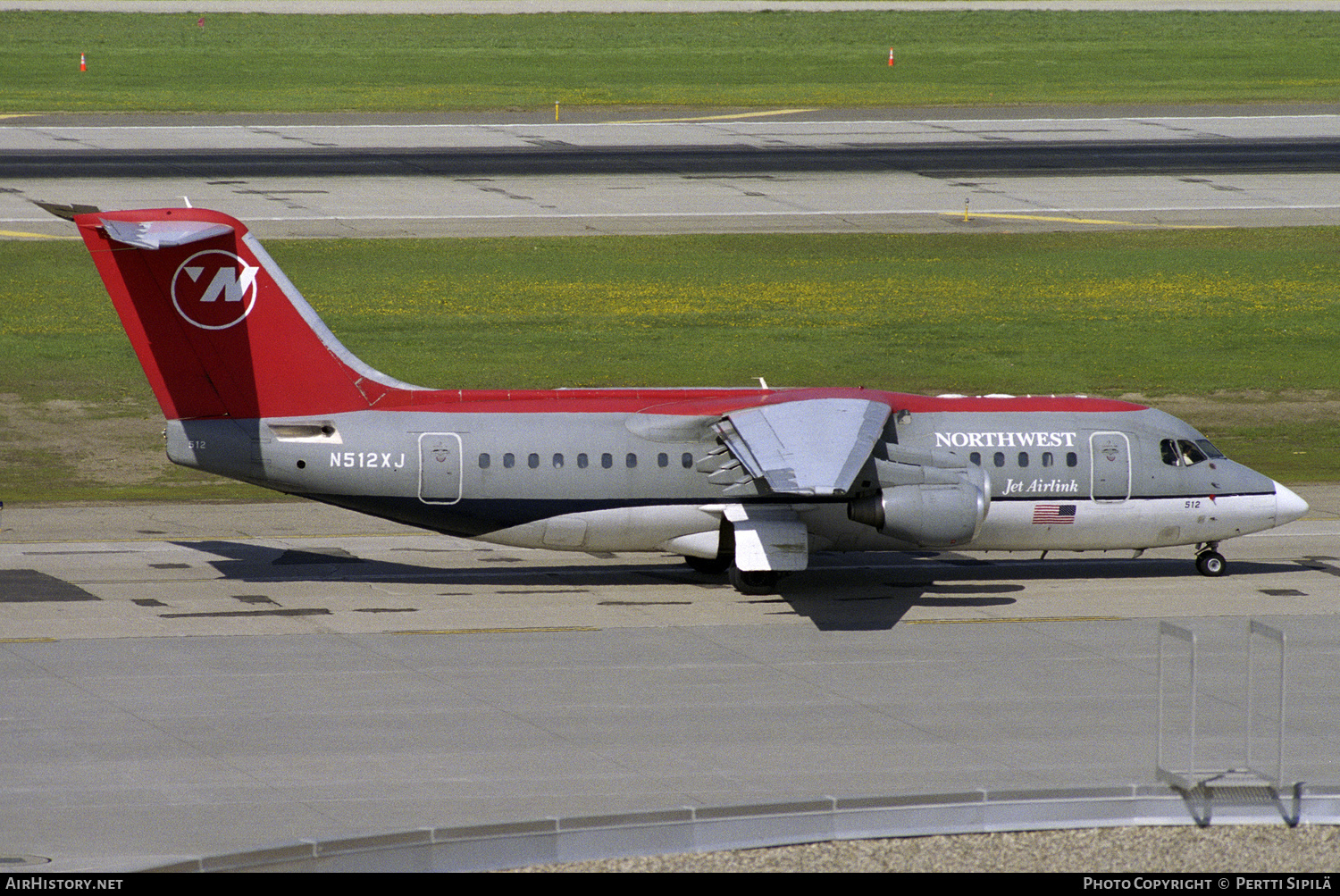 Aircraft Photo of N512XJ | BAE Systems Avro 146-RJ85 | Northwest Jet Airlink | AirHistory.net #157381